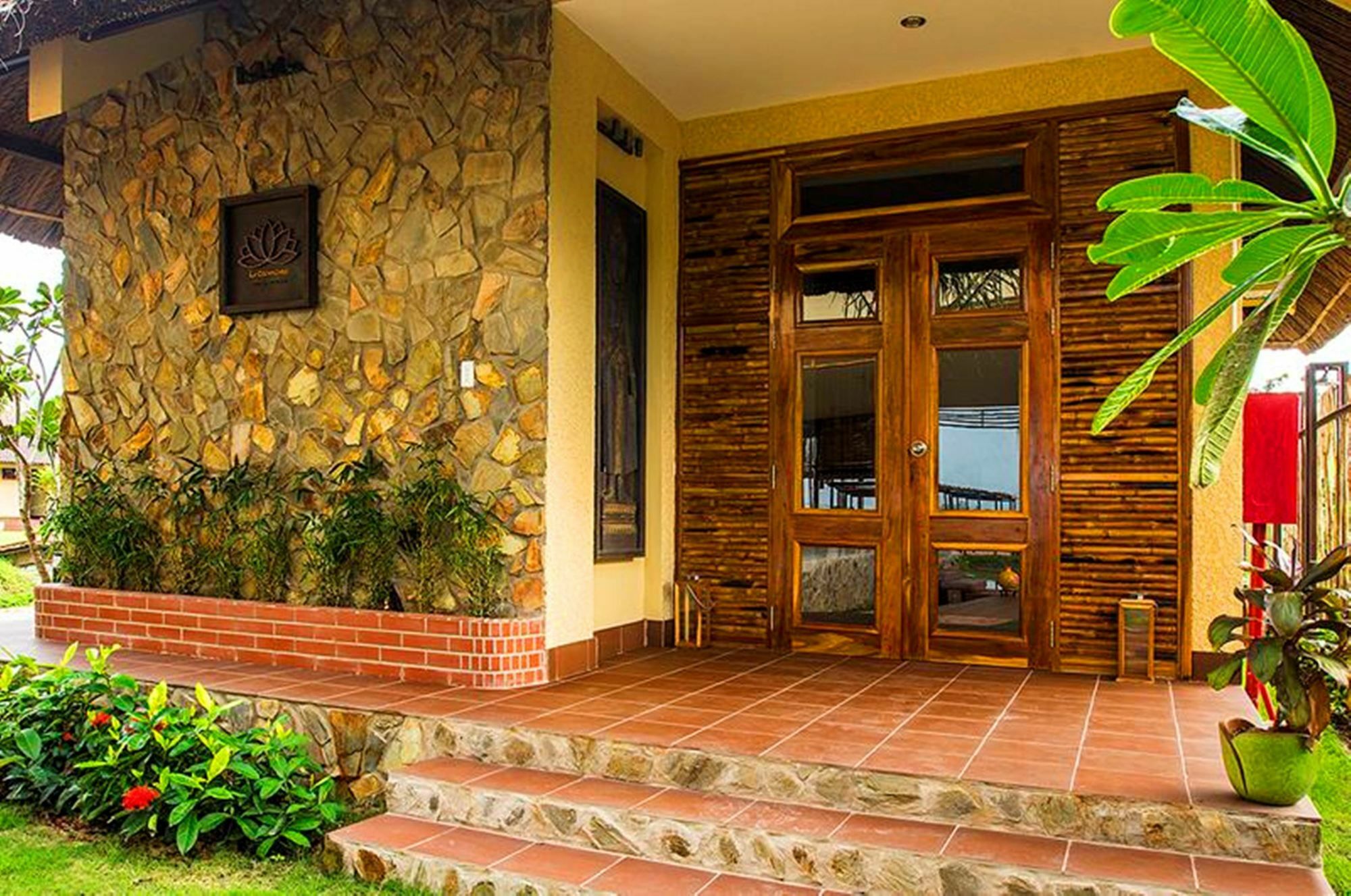 The Island Lodge Mỹ Tho Exterior photo